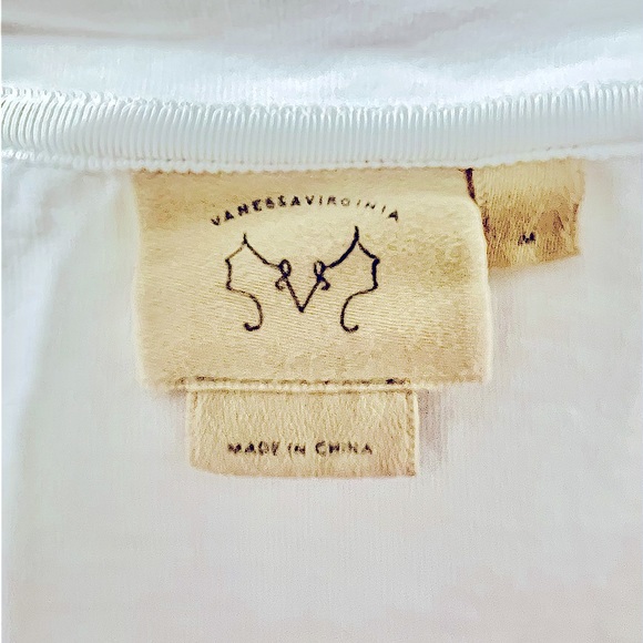 Vanessa Virginia/ Anthropologie white flutter sleeve top, sz M - Picture 9 of 9